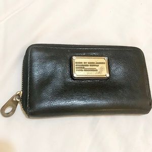 Marc Jacobs Classic Q Zip Wallet